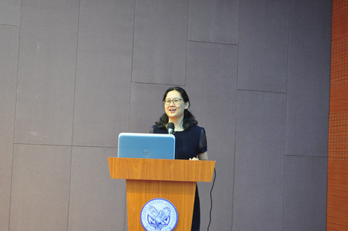 周玲.jpg 周玲.jpg